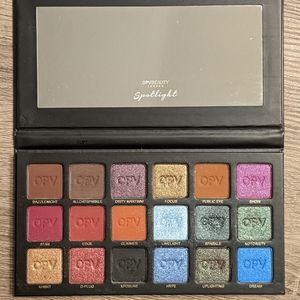 Eyeshadow pallet
